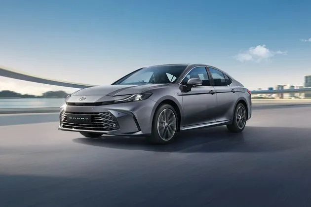 New Toyota Camry Price - Features, Images, Colours & Reviews