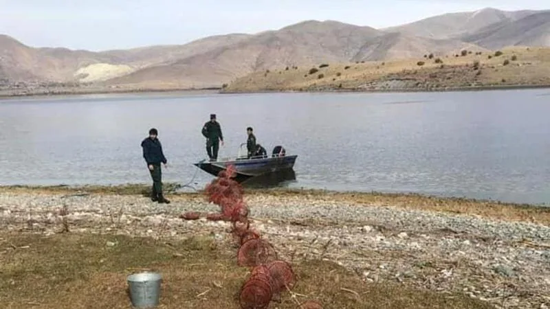 Վերահսկողություն․ Սևանա լճից դուրս է բերվել 75 ապօրինի խեցգետին որսալու սարք