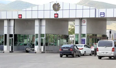 ՀՀ քաղաքացիները Վրաստանում գրանցված տրանսպորտային միջոցը Հայաստան ժամանակավորապես ներմուծելու համար ստիպված կլինեն գումար վճարել․ նախագիծ