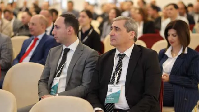 ԱրարատԲանկը՝ ՓՄՁ-ների կողքին շուրջ 20 տարի