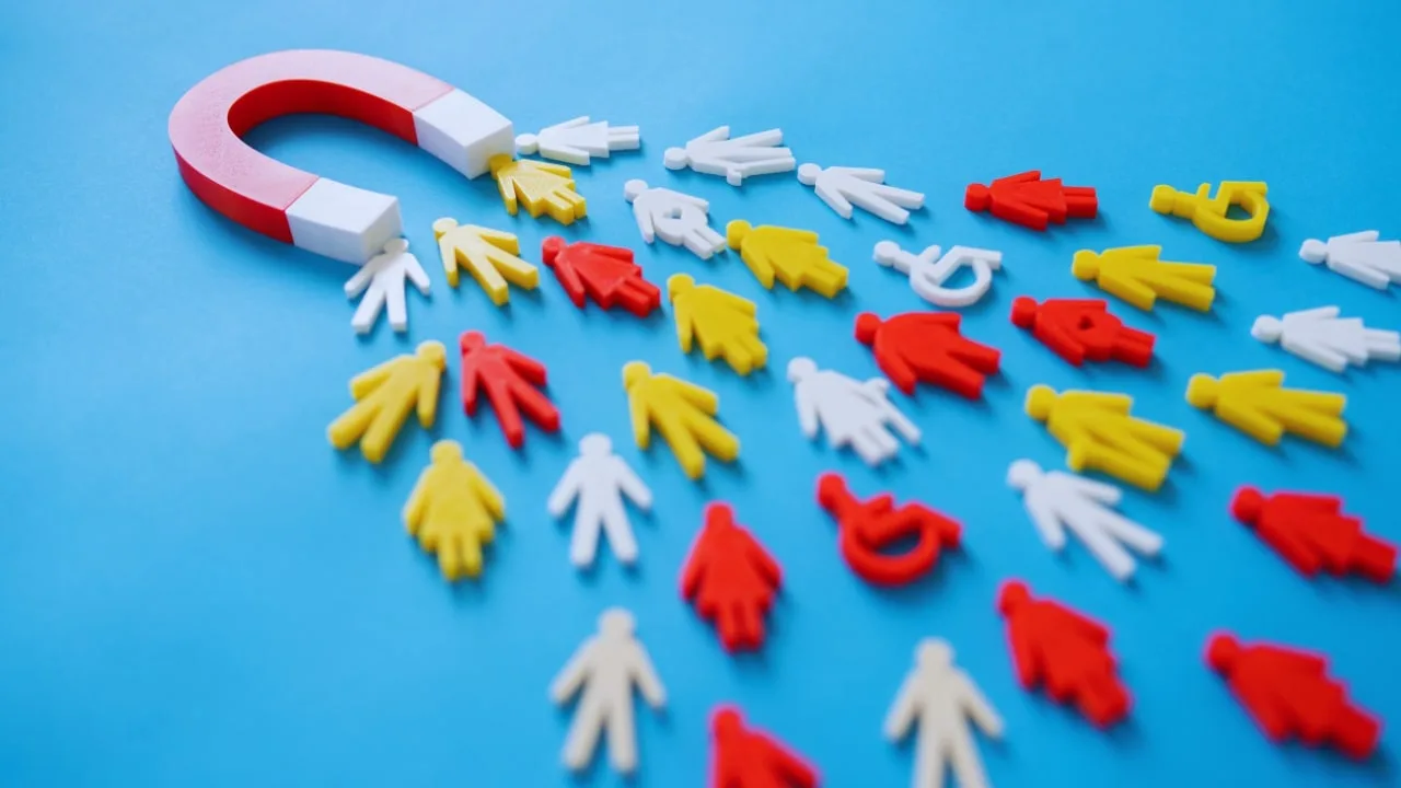 Are you losing customers every day? These 5 approaches can save your business</h1>
