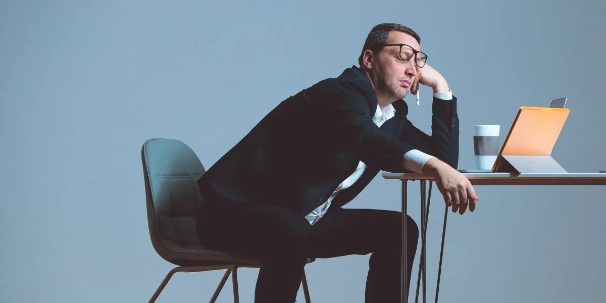 How to overcome boredom at work