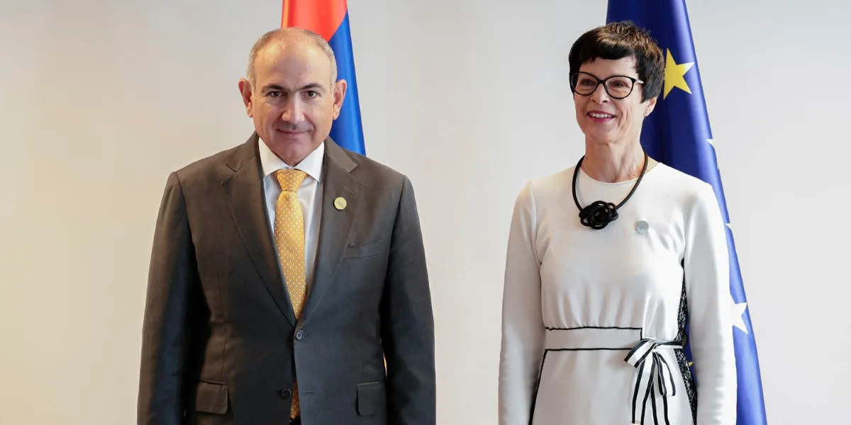 Վիզաների ազատականացման շուրջ արձանագրվել է զգալի առաջընթաց. վարչապետն ու ԵՄ հանձնակատարը հանդիպում են ունեցել
