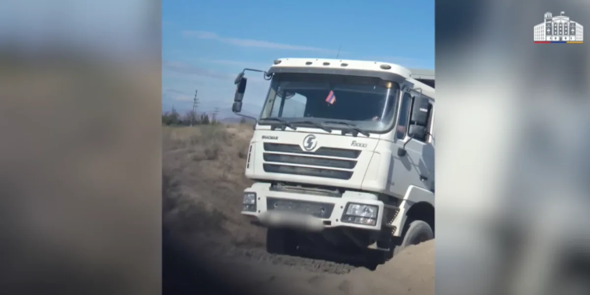 Վաղարշապատի համայնքային ոստիկաններն ապօրինի հանքարդյունահանման դեպք են բացահայտել 