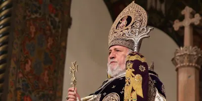 Աղոթքով առ Աստված հայցում ենք, որ Տերն Իր Սուրբ Աջով պահապան ու զորակից լինի մեր բանակի սպաներին ու զինվորներին․ Գարեգին Բ