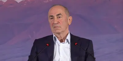 Բենզինի գինը իջել է միջազգային շուկայի պատճառով, ոչ թե Ադրբեջանի․ Ռ․Քոչարյան