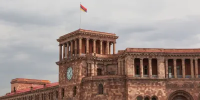 Կառավարության նիստի օրակարգում 42 հարց է, որից 39–ը չի զեկուցվում, ևս մեկ հարց գաղտնի է (ուղիղ)