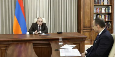 Վարչապետ Նիկոլ Փաշինյանն ԱԱՀ նախարարի հետ քննարկել է թոշակների բարձրացման հարցը