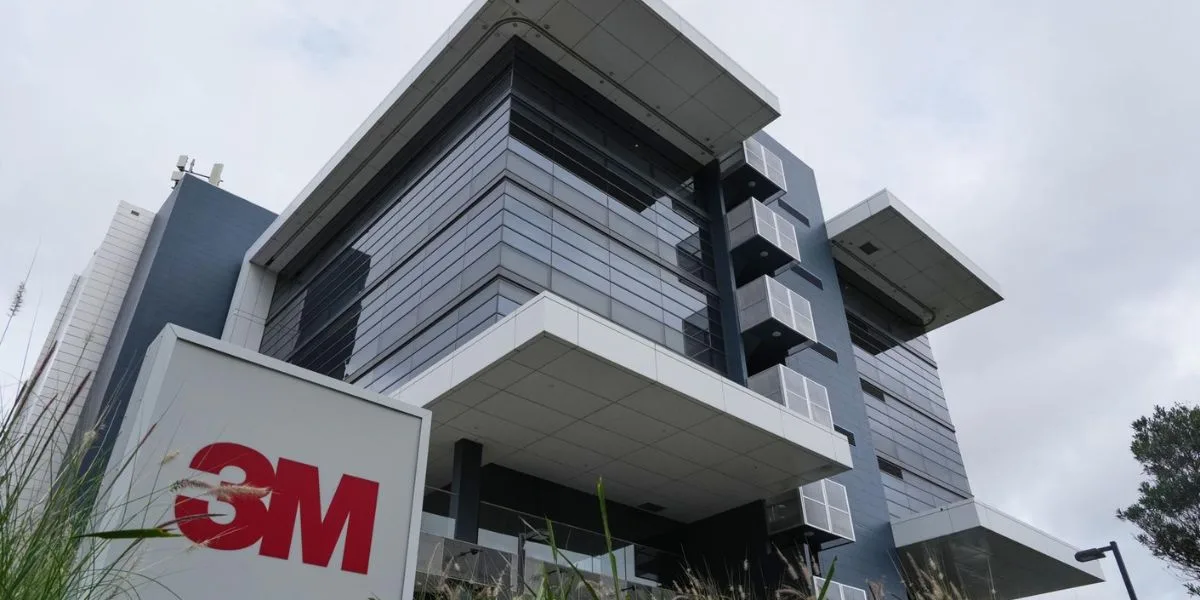 Australia files the largest lawsuit in history against an American company