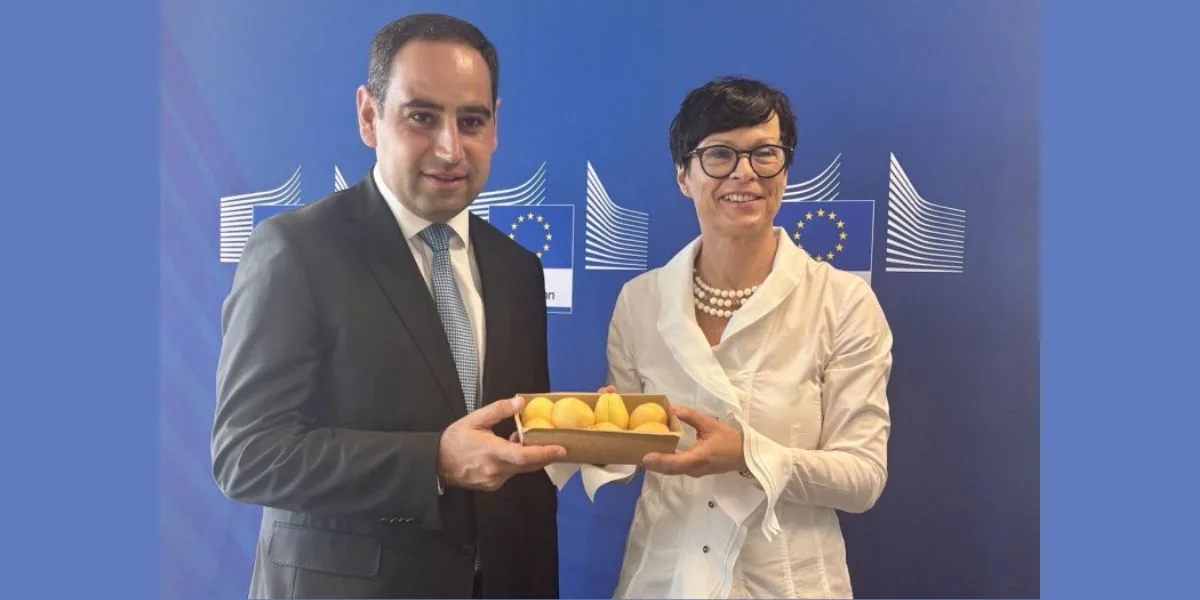 Հայկական ծիրանի առաջին խորհրդանշական խմբաքանակը ժամանել է Եվրոպական միություն. Մարթա Կոս