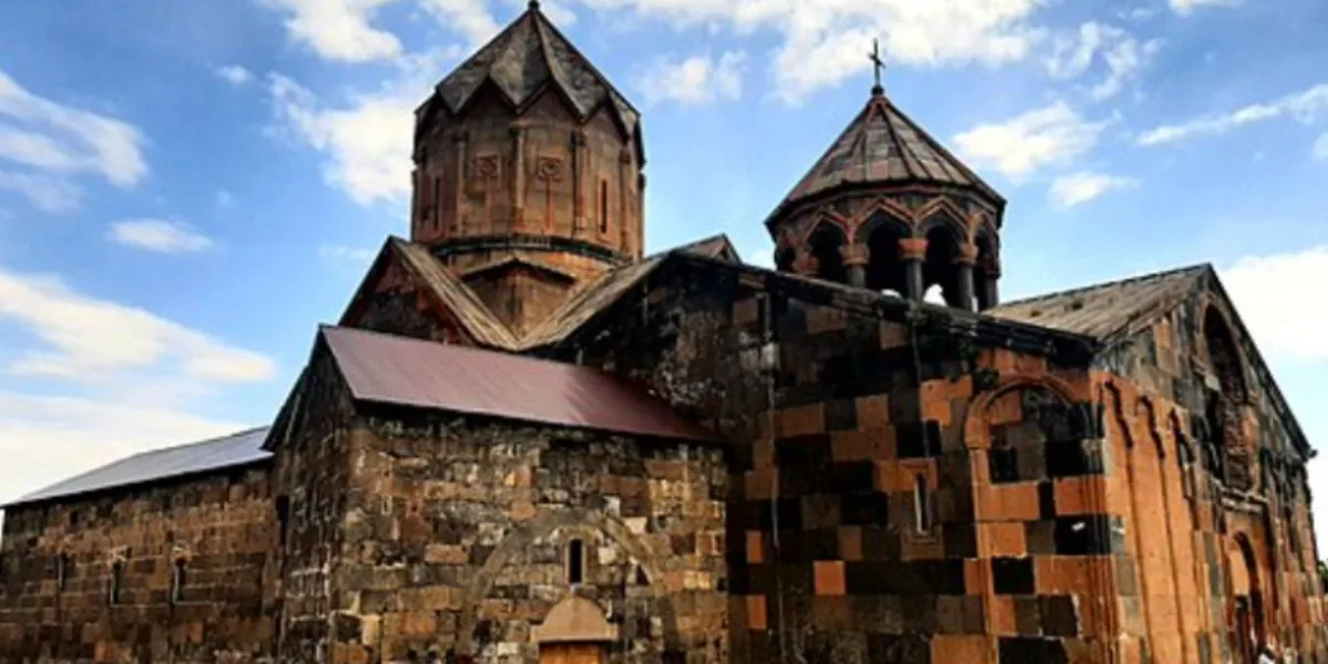 Գողացել են Հովհաննավանքի և Արտաշատի Սուրբ Հովհաննես եկեղեցիների խաչերը