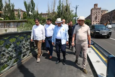 Ն.Փաշինյանն այցելել է հիմնանորոգված Կիևյան կամուրջ