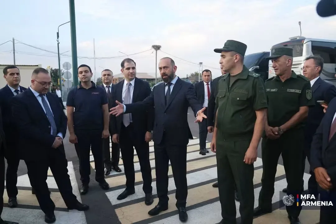 ԱԳՆ ղեկավար կազմը դեսպանների հետ այցելել է Հայաստան-Թուրքիա սահմանի «Մարգարա» անցակետ