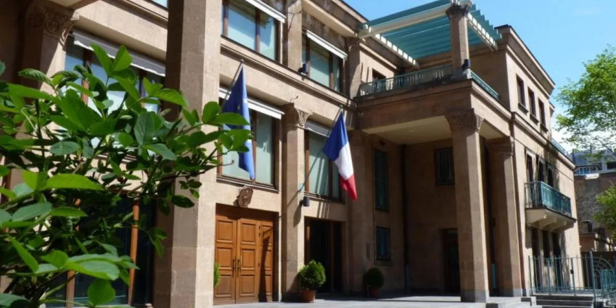 Ֆրանսիայի դեսպանությունը՝ միջոցառման հյուրերի սննդային թունավորման պատճառների մասին