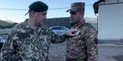 ԶՈՒ ԳՇ պետը չհայտարարված այց է կատարել սահմանային զորամասերից մեկը (տեսանյութ)
