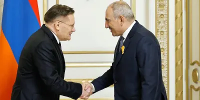Փաշինյանն ու «Ռոսատոմ»-ի ղեկավարը քննարկել են նոր ատոմային էներգաբլոկի կառուցման՝ ռուսական կողմի առաջարկներին վերաբերող հարցեր