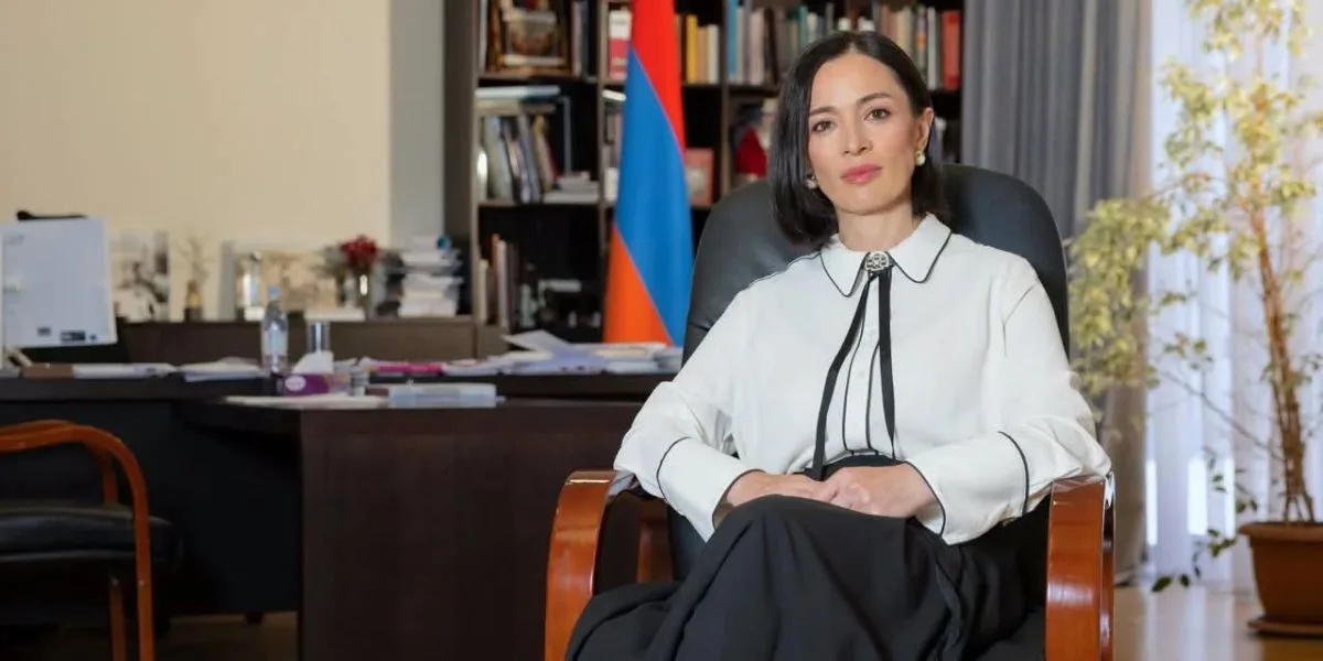 Ձեր աշխատանքը ներդրում է, որի արդյունքը մենք տեսնելու ենք ոչ միայն այսօր, այլև տարիներ անց․ Անդրեասյանը՝ Ուսուցչի օրվա առթիվ