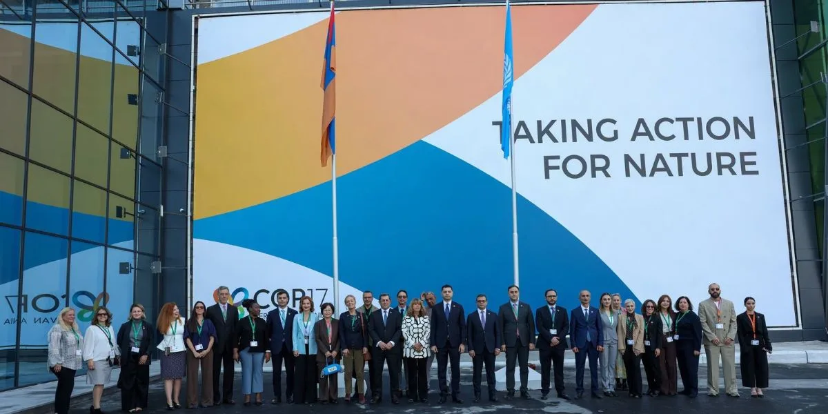COP17-ին ընդառաջ՝ ՄԱԿ-ի դրոշի բարձրացման հանդիսավոր արարողություն Երևանում